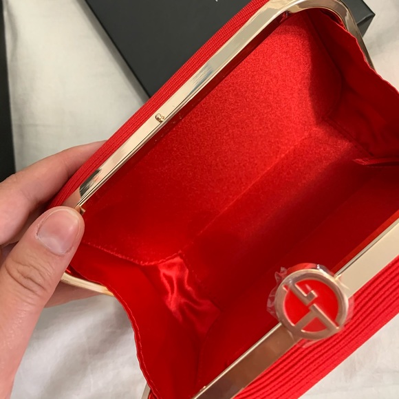 Giorgio Armani clutch - Picture 5 of 5